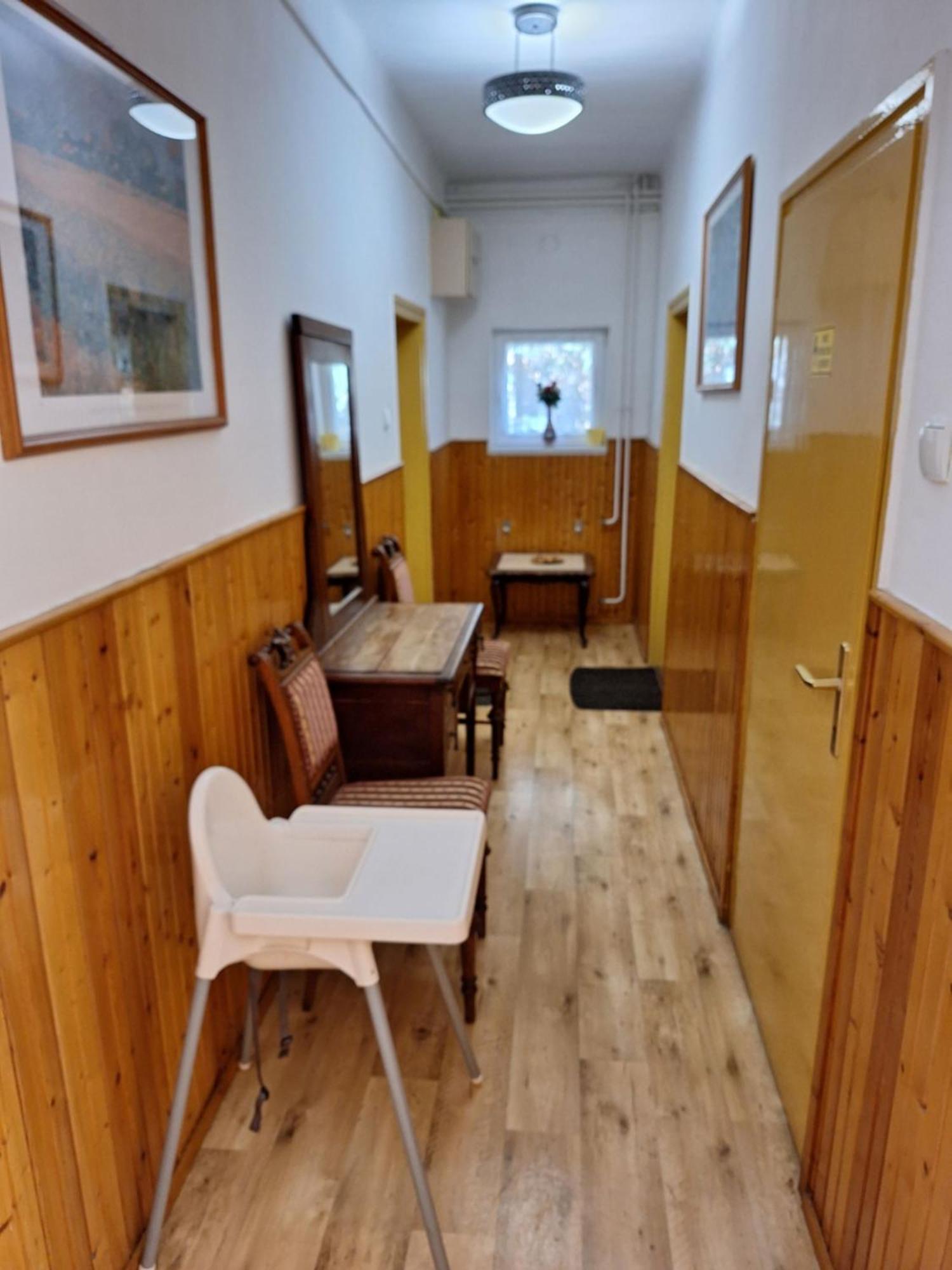Bed and Breakfast Fenyő Panzió Mezőkövesd Exterior foto